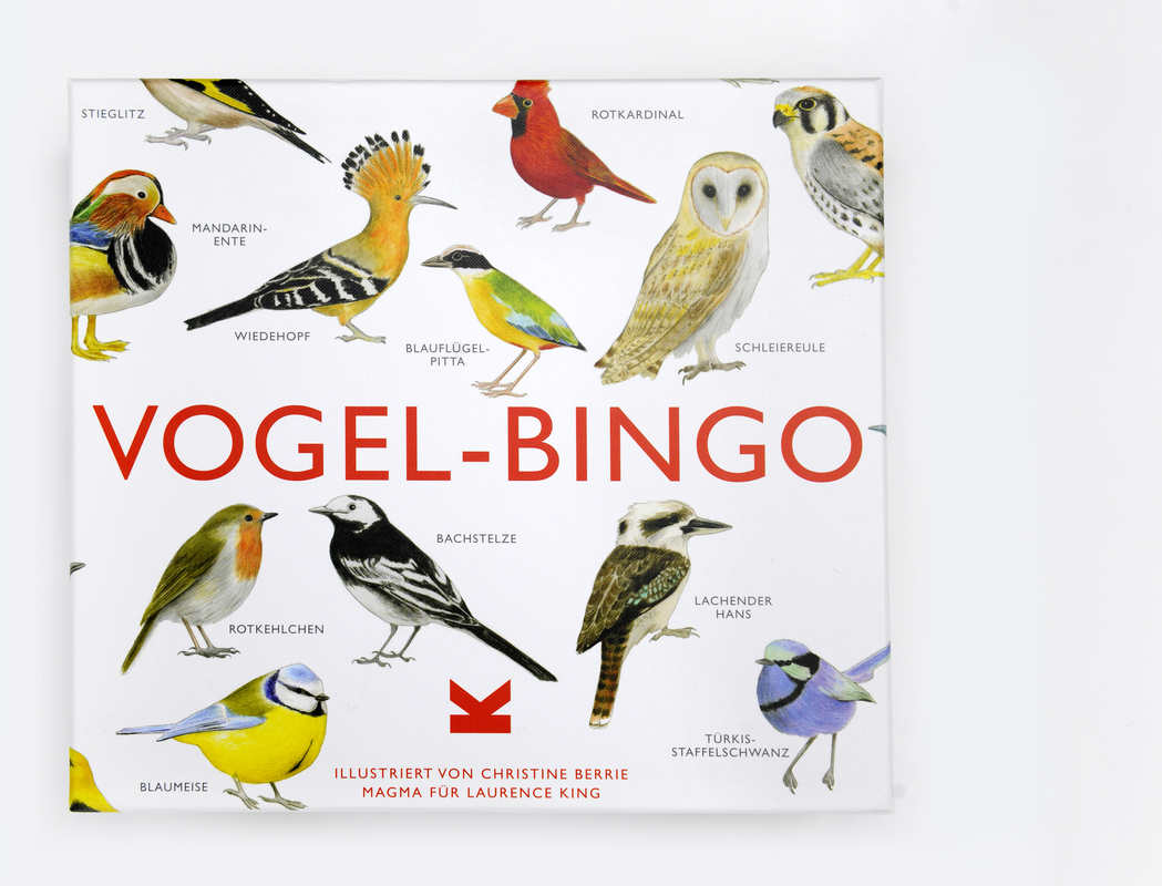 Ein Gesellschaftsspiel namens »Vogel-Bingo«, das verschiedene Vogelillustrationen auf einem weißen Hintergrund zeigt. Der Titel steht in großen roten Buchstaben in der Mitte der Verpackung.