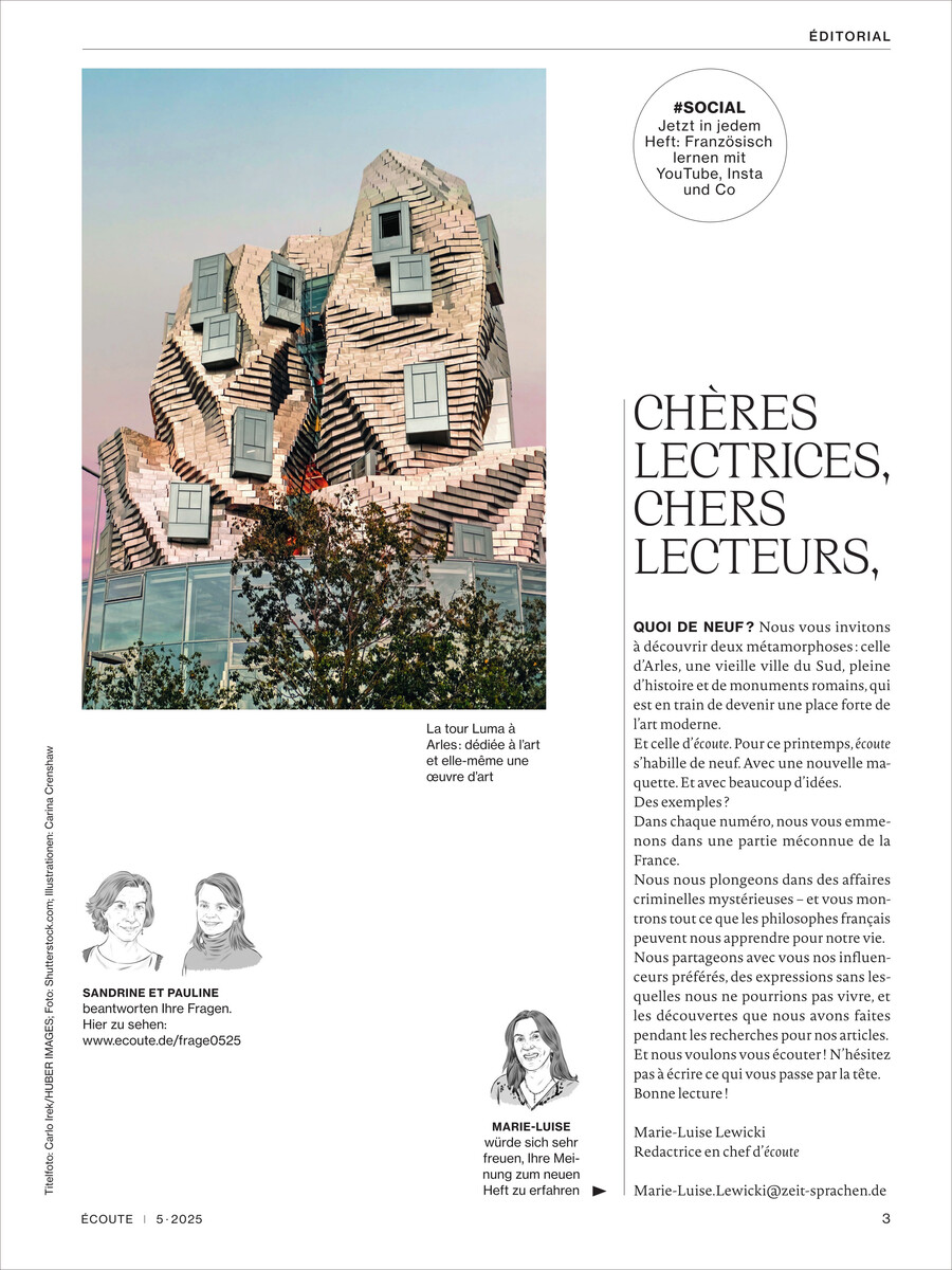 Das Cover des Écoute Magazins 5/2025 zeigt ein interessantes Gebäude mit moderner Architektur im Hintergrund, umgeben von Bäumen. Es gibt Textinhalte, die eine Einführung und Begrüßung an die Leser enthalten. Die allgemeine Farbpalette umfasst Beige, Weiß, Schwarz, Blau, Grün und Rosa.