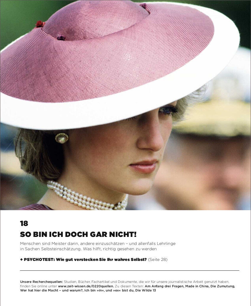 Das Cover des Magazins 'ZEIT WISSEN 2/20' mit dem Titel 'So bin ich doch gar nicht!' zeigt eine Person, die einen großen rosa Hut trägt und nach unten schaut. Der Hintergrund ist unscharf und der Text auf dem Cover spricht über Selbstwahrnehmung und psychologische Themen.