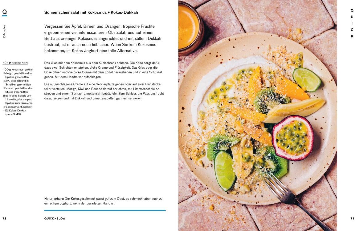 Eine aufgeschlagene Seite aus dem Kochbuch 'Die grüne Küche - Quick + Slow' zeigt ein Rezept für 