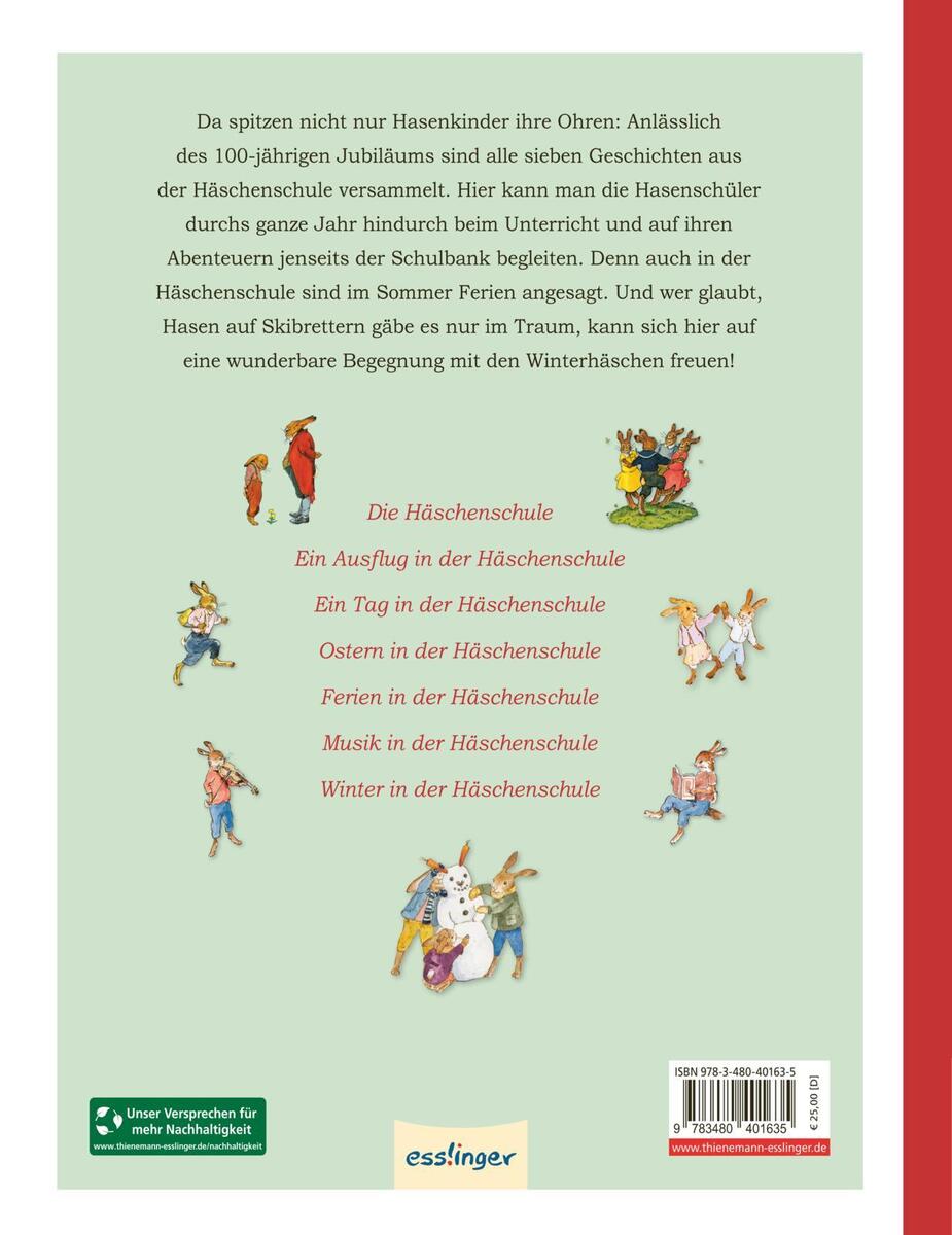 Das Bild zeigt das Buchcover von 'Die Häschenschule: Alle Geschichten in einem Band'. Das Cover ist überwiegend grün mit bunten Illustrationen von Hasen in verschiedenen Aktivitäten. Der Titel und eine Liste der Geschichten sind in roter Schrift auf der Rückseite abgebildet.