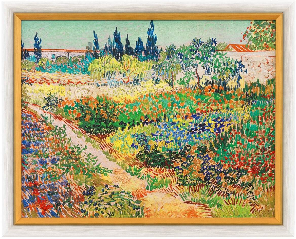 Vincent van Goghs Gemälde »Blühender Garten mit Pfad« von 1888 zeigt einen lebendig blühenden Garten mit farbenfrohen Blumen und einem Weg, der durch die Landschaft führt. Die Farben sind intensiv und lebhaft, dominiert von Grüntönen, Gelb, Rot, Blau und Orange.