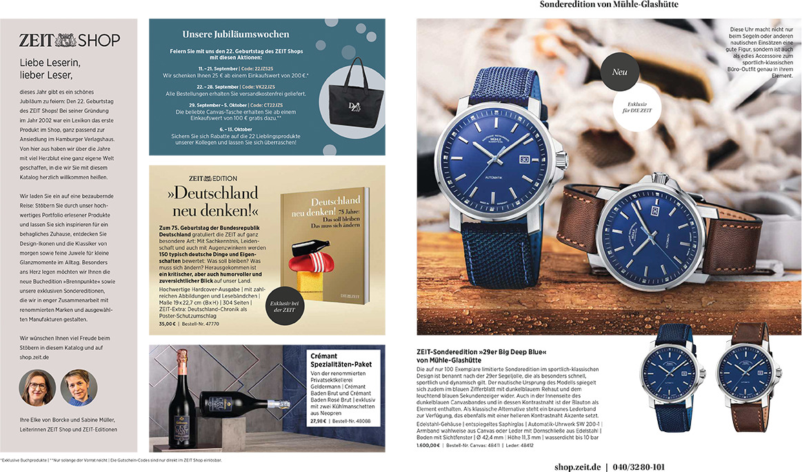 Produktkatalog mit zwei blauen Uhren mit Lederarmband und Begleittext. Die Uhren sind stilvoll präsentiert, mit Fokus auf Design und Qualität.