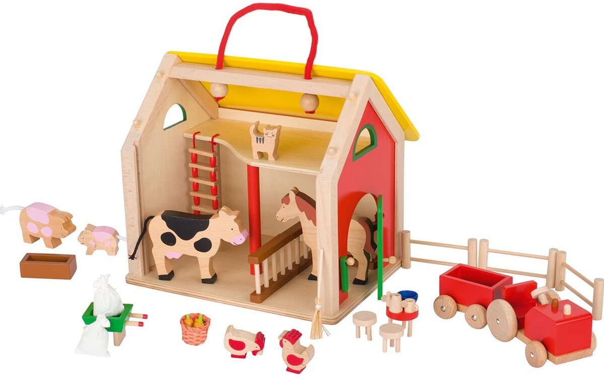 Ein Holzspielzeug-Set in Form eines Farmhauses, das in einem Tragekoffer kommt. Enthalten sind verschiedene Tiere wie Kühe und Pferde, Zäune, ein roter Wagen und weiteres Zubehör. Hauptfarben sind Rot, Gelb und Naturholz.