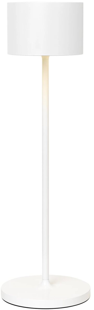 Weiße, mobile LED-Tischleuchte »FAROL« mit schlichtem und modernem Design, geeignet für verschiedene Räume wie Wohnzimmer oder Büro. Die Leuchte ist tragbar, akkubetrieben und USB-aufladbar.